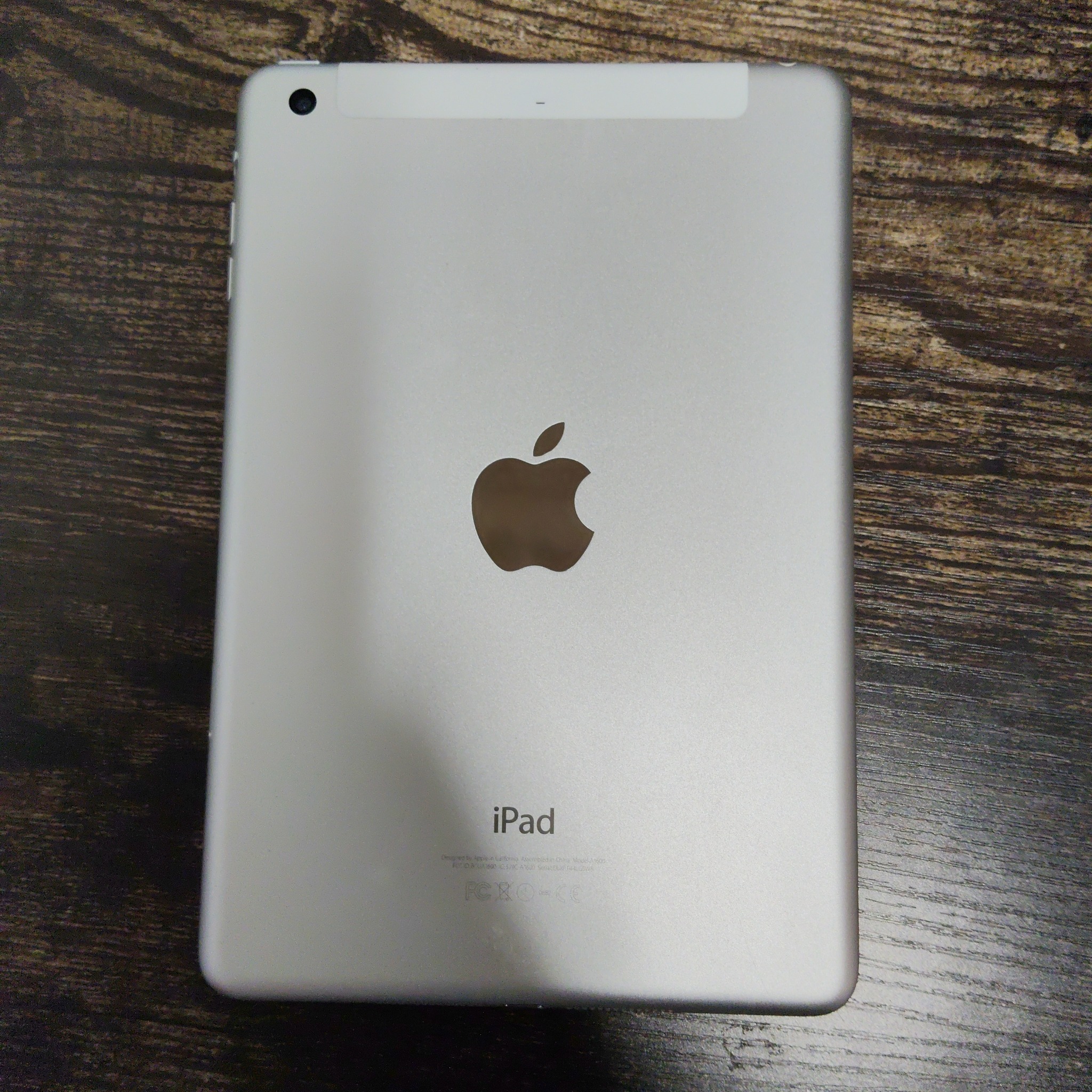 9月20日に買取したiPad mini 3の背面