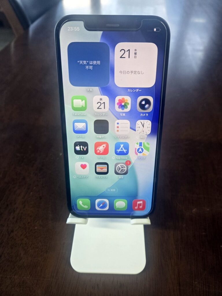 iPhone 12 64GB ブラック（バッテリー86%）の写真